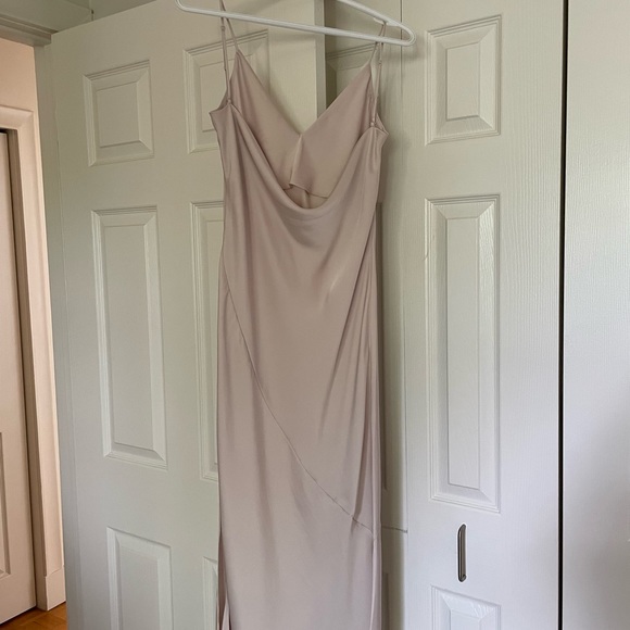 Aritzia satin dress - size small - Babaton - Picture 2 of 4